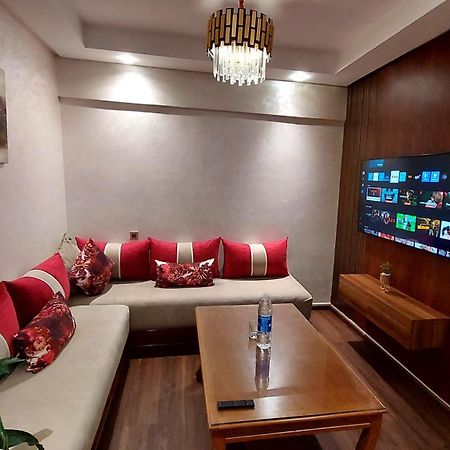 Luxury Downtown Apartment Of 80M2 In Front Of Hassan 2 Mosque And Sea From Family , Pour Famille , Interdit Couples Araabic Non Marie, Forbidden Unmarried Araabic Couples Basement Car Park Casablanca Exterior foto