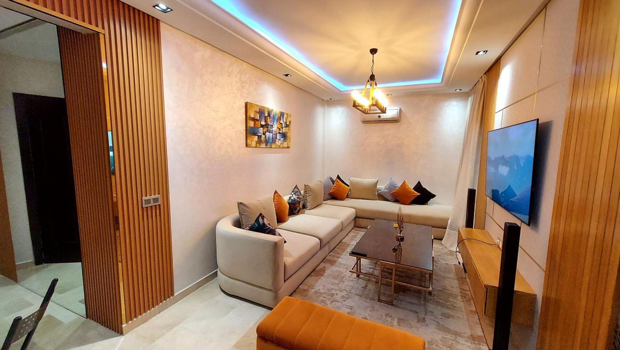 Luxury Downtown Apartment Of 80M2 In Front Of Hassan 2 Mosque And Sea From Family , Pour Famille , Interdit Couples Araabic Non Marie, Forbidden Unmarried Araabic Couples Basement Car Park Casablanca Exterior foto