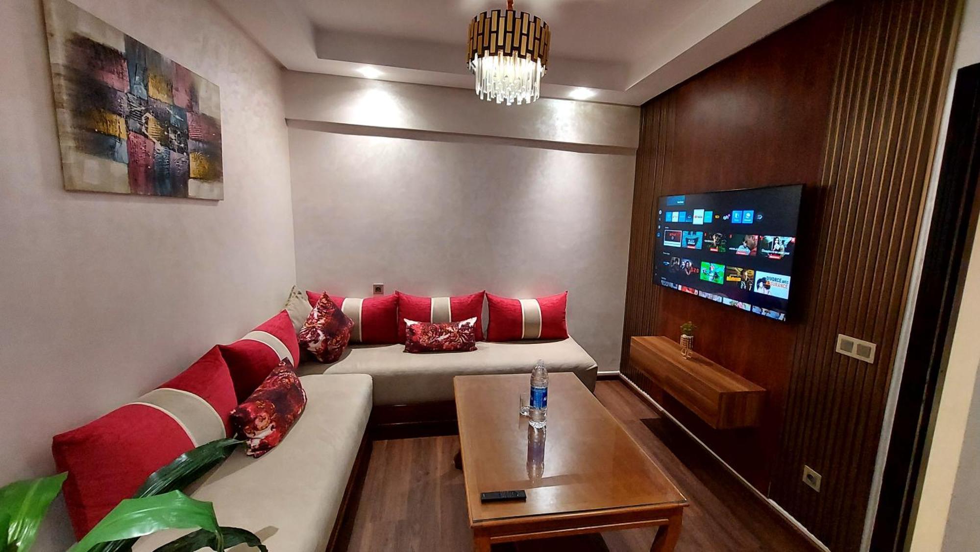 Luxury Downtown Apartment Of 80M2 In Front Of Hassan 2 Mosque And Sea From Family , Pour Famille , Interdit Couples Araabic Non Marie, Forbidden Unmarried Araabic Couples Basement Car Park Casablanca Exterior foto